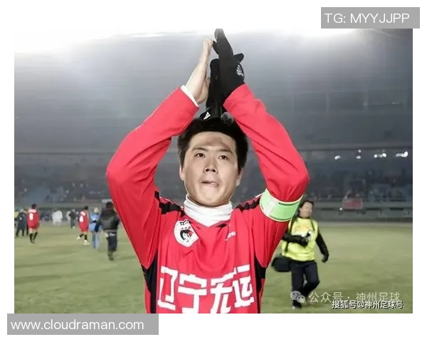 被足球踢中三次的球星,他的不凡故事 被足球踢中三次的球星,他的不凡故事