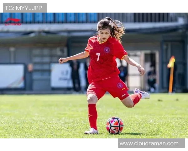 中国女子足球队的代表性球星及其在国际赛场上的辉煌成就解析 中国女子足球队的代表性球星及其在国际赛场上的辉煌成就解析