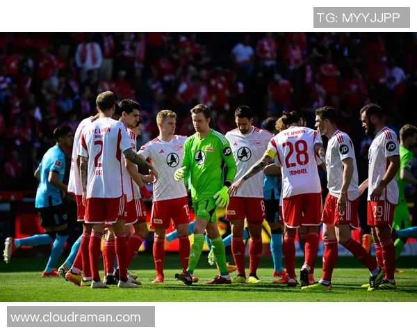 美国球员在德甲赛场上的成长历程与辉煌瞬间 美国球员在德甲赛场上的成长历程与辉煌瞬间